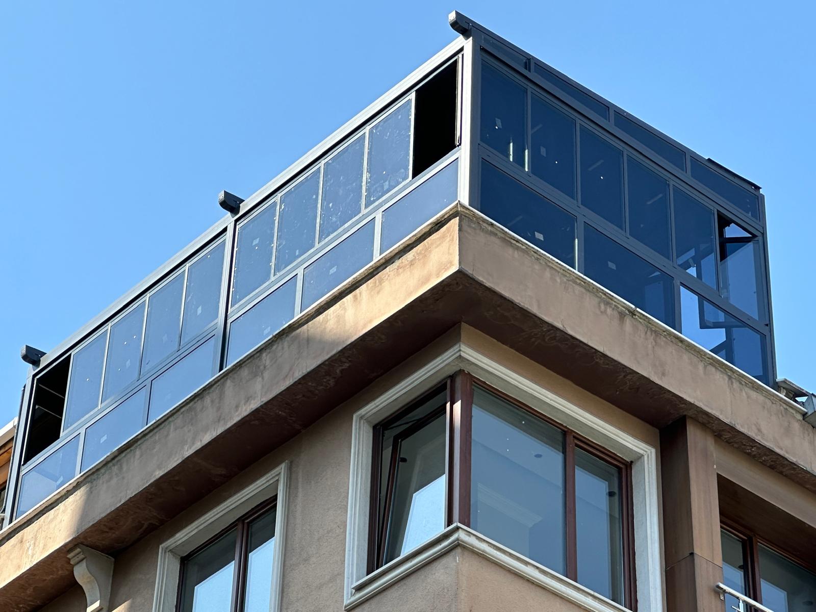 Ensemble vitré contemporain avec structure aluminium